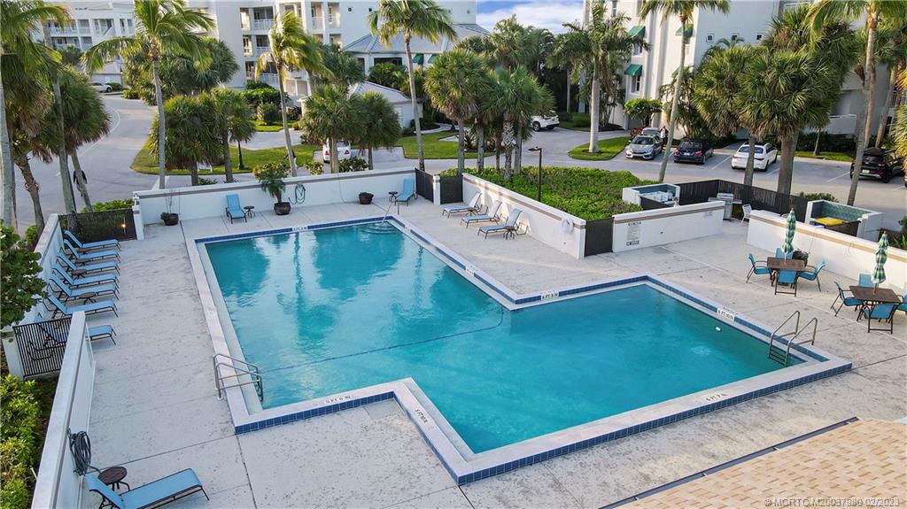 185 NE Edgewater Drive 5104