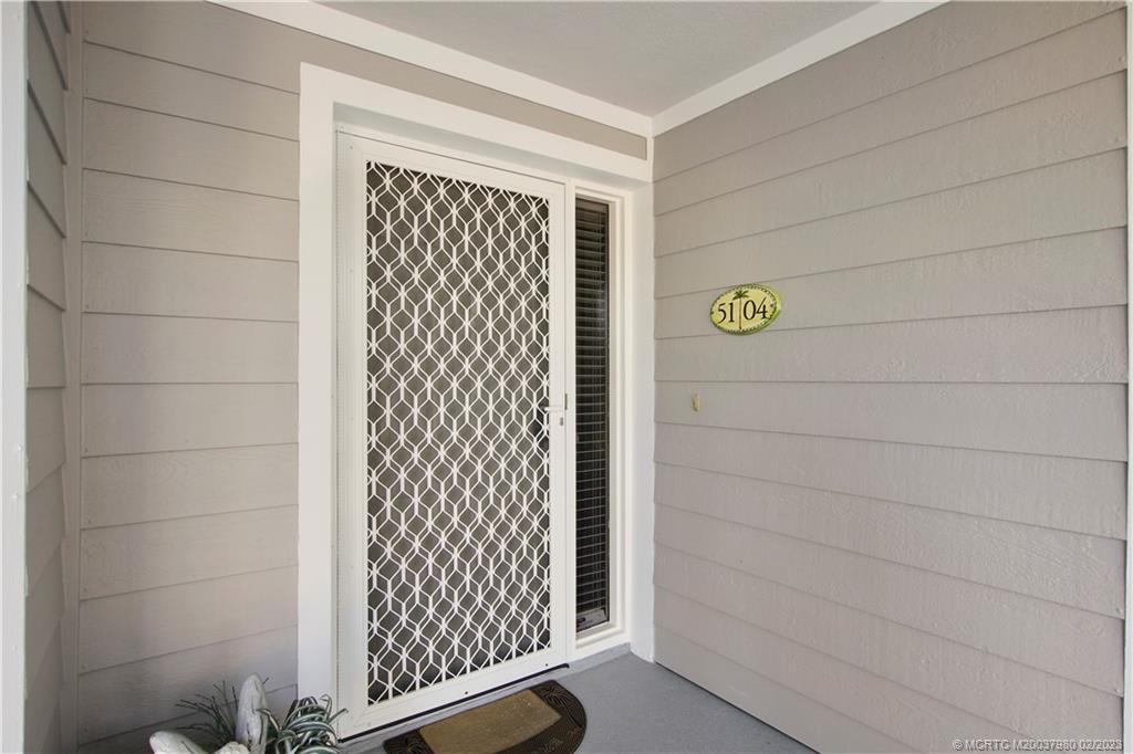 185 NE Edgewater Drive 5104