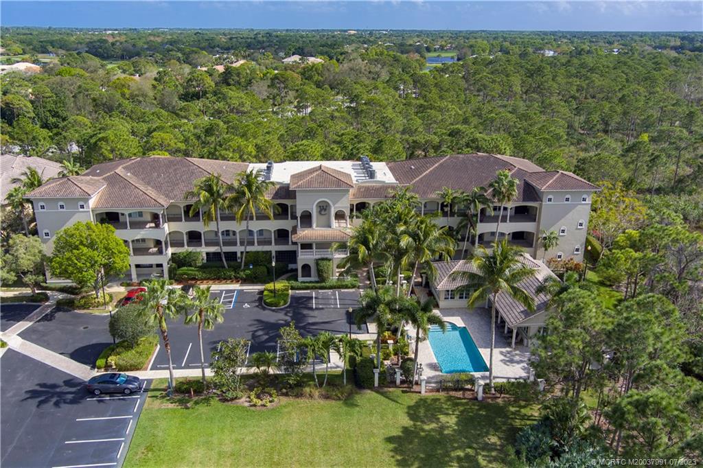 944 SE Willoughby Trace 944