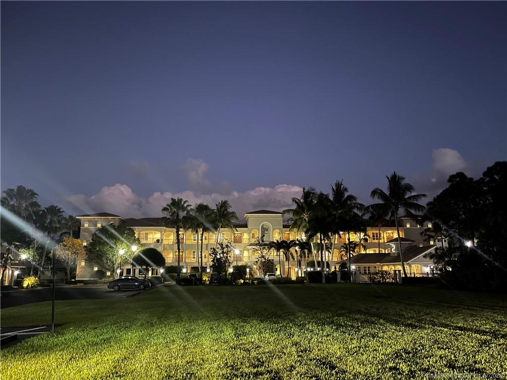 944 SE Willoughby Trace 944