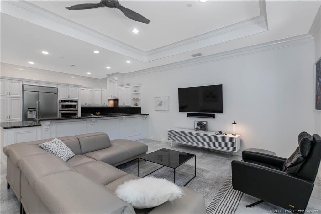 944 SE Willoughby Trace 944