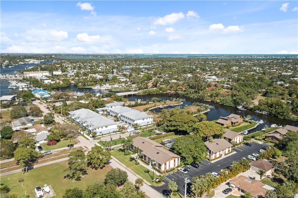 4885 SE Capstan Avenue E-27