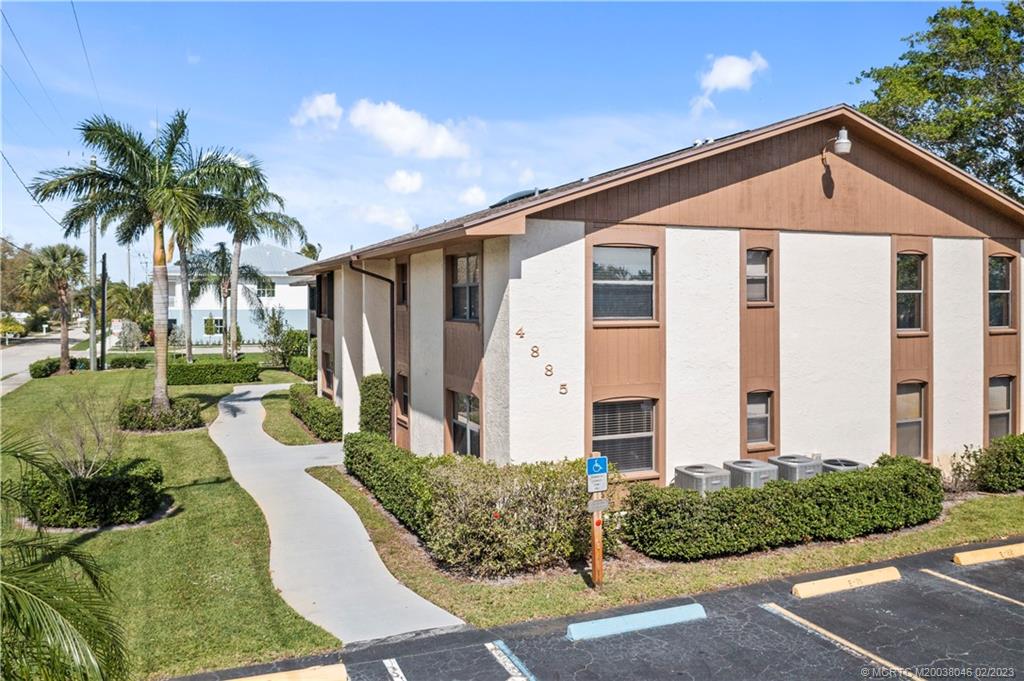 4885 SE Capstan Avenue E-27