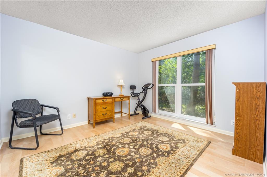 2882 SW Westlake Circle