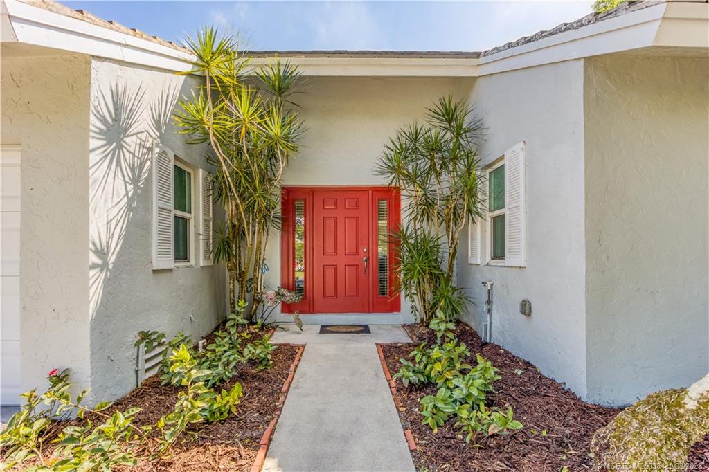 2882 SW Westlake Circle