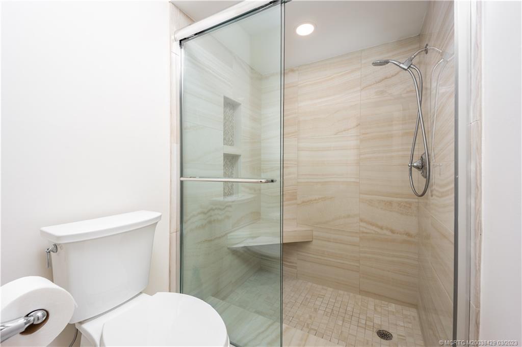 2882 SW Westlake Circle