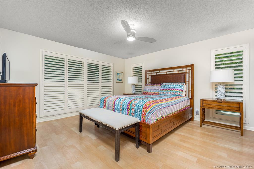 2882 SW Westlake Circle