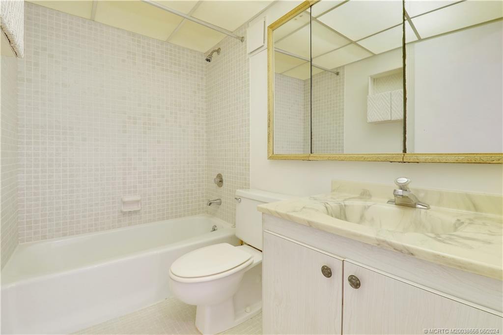 5335 SE Miles Grant Road H102