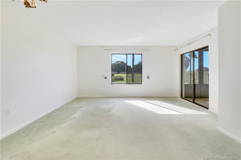 5335 SE Miles Grant Road H102