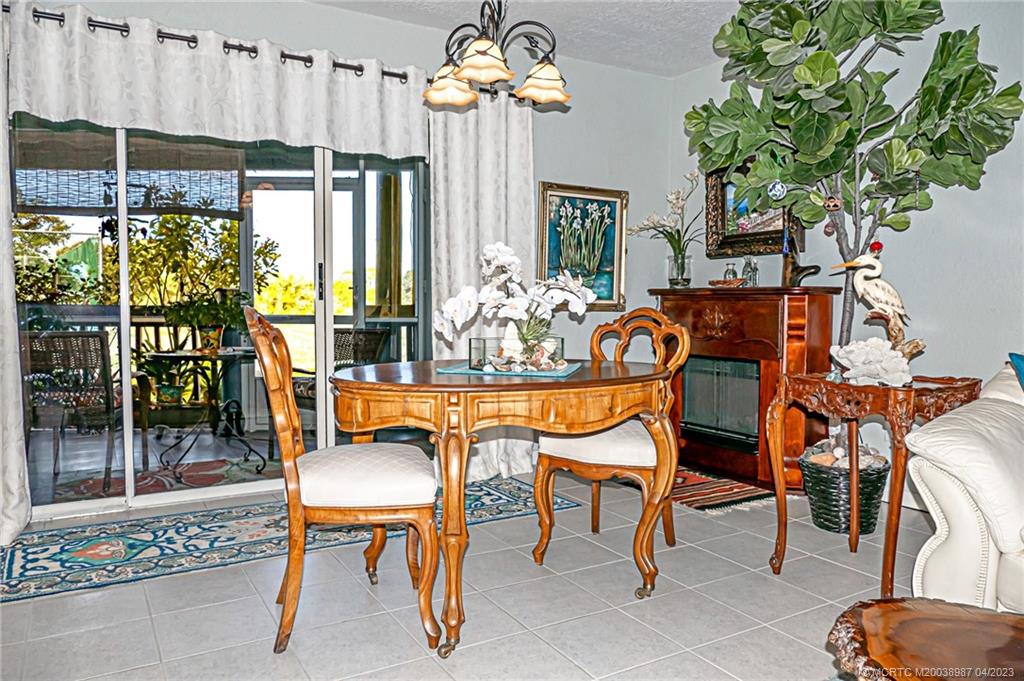 1585 NE Beacon Drive 1103