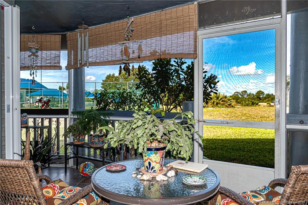 1585 NE Beacon Drive 1103