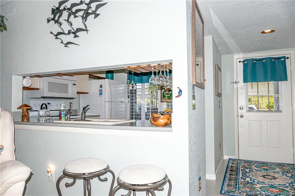 1585 NE Beacon Drive 1103