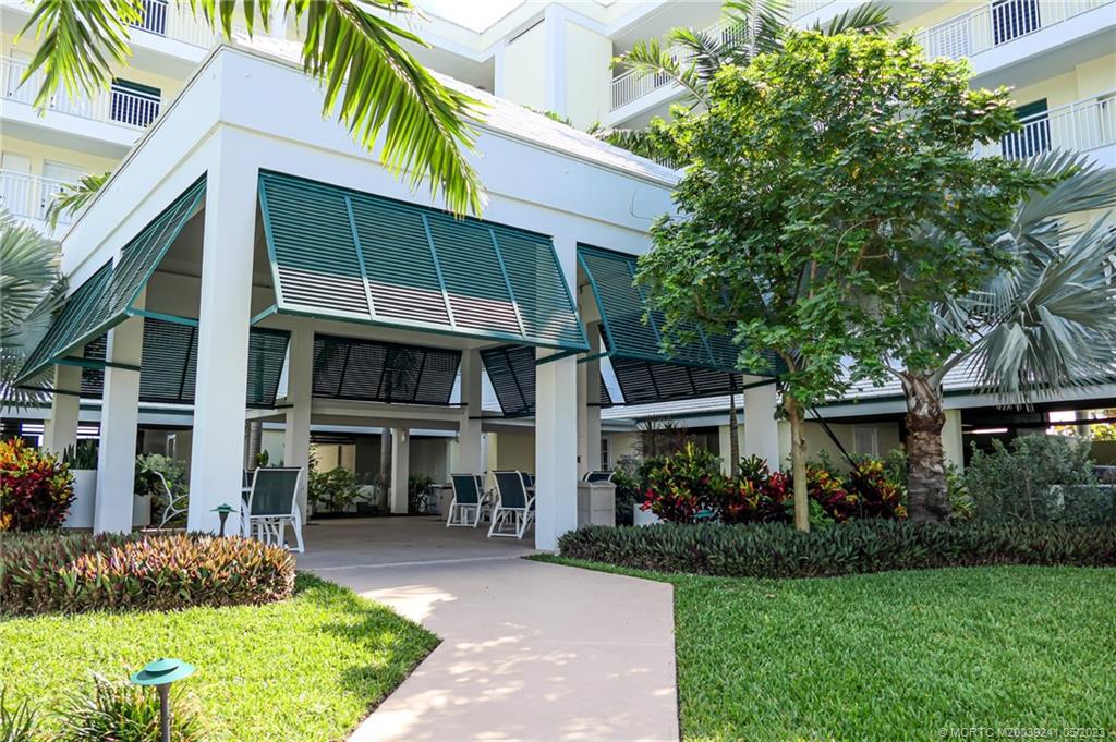 529 NE Plantation Road 307