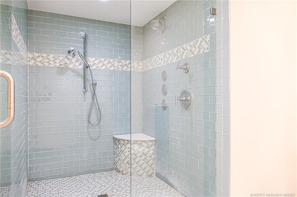 529 NE Plantation Road 307