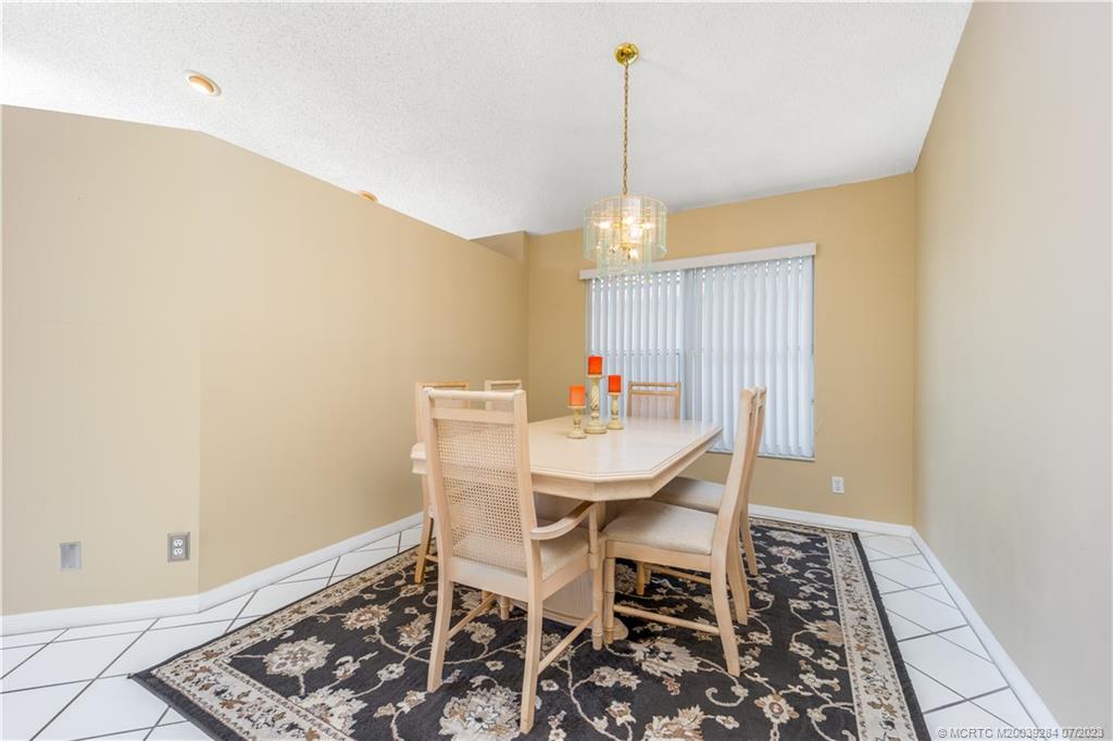 2130 SW Olympic Club Terrace