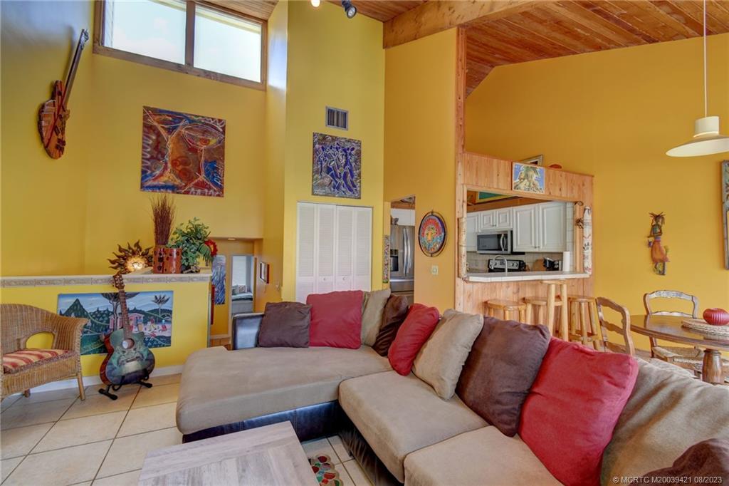 428 SW Akron Avenue 1A