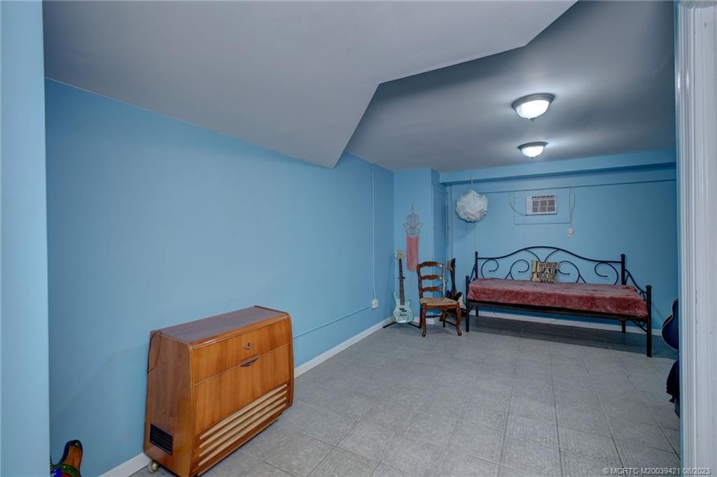 428 SW Akron Avenue 1A