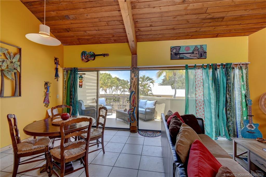 428 SW Akron Avenue 1A