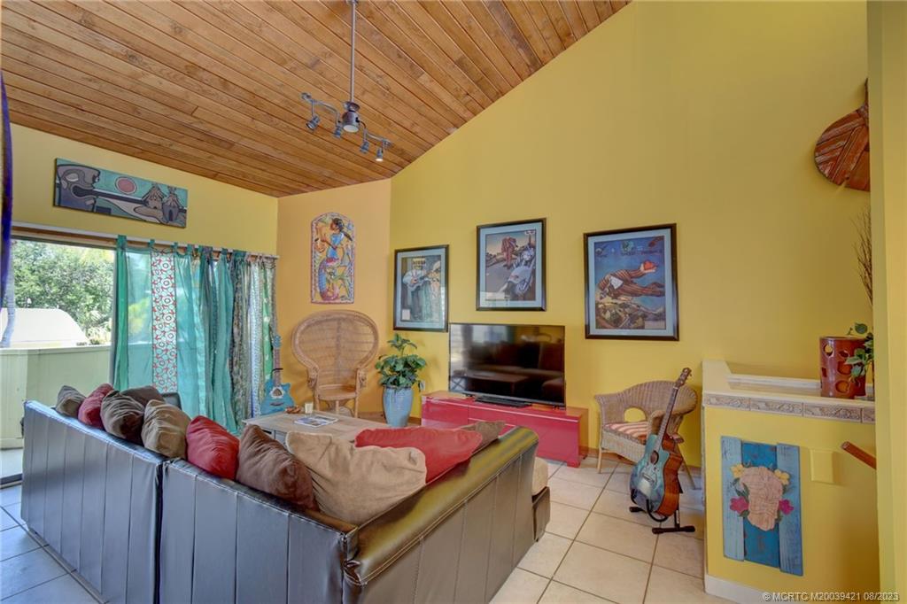 428 SW Akron Avenue 1A