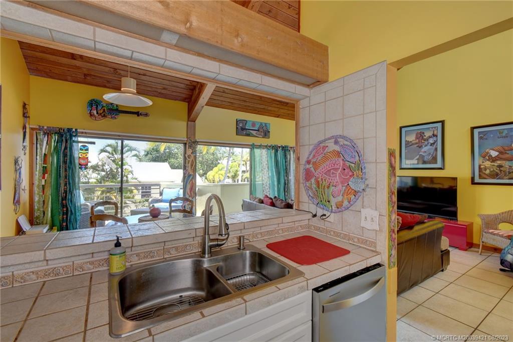 428 SW Akron Avenue 1A