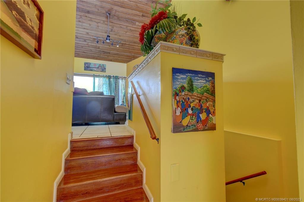 428 SW Akron Avenue 1A