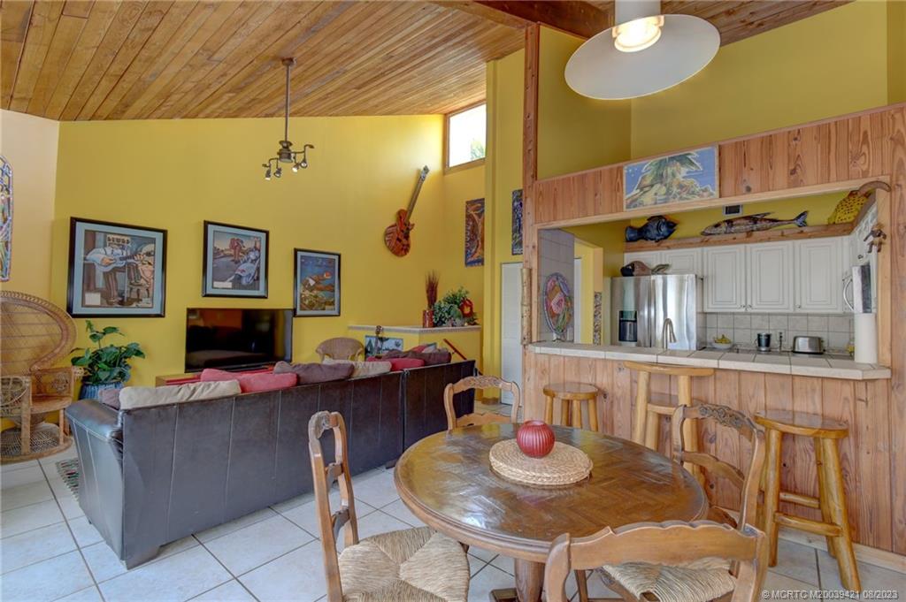 428 SW Akron Avenue 1A