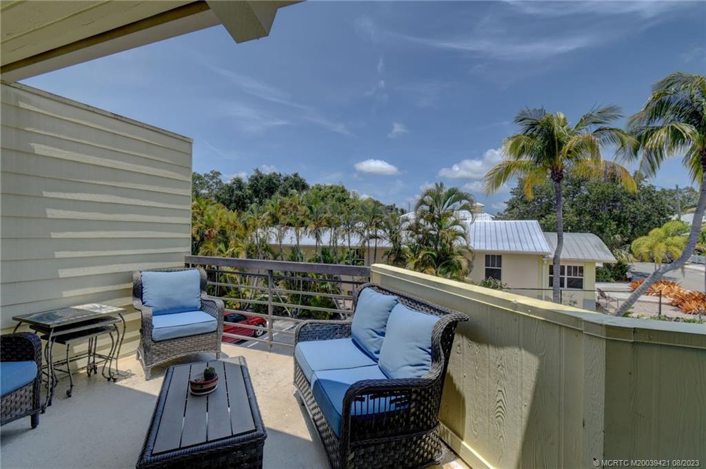 428 SW Akron Avenue 1A