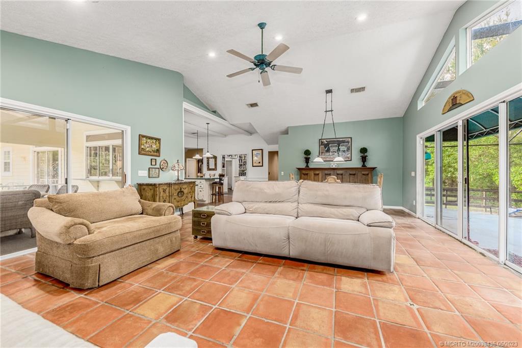 5506 SW Ludlum Street