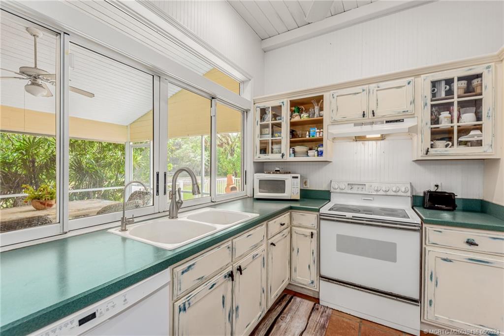 5506 SW Ludlum Street