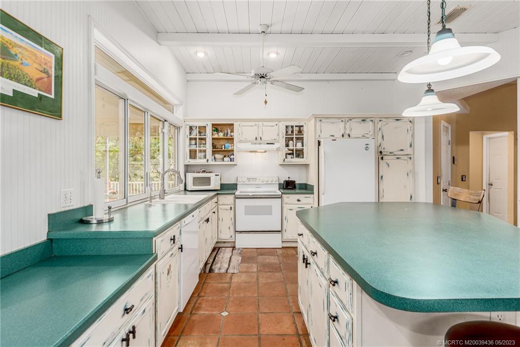 5506 SW Ludlum Street