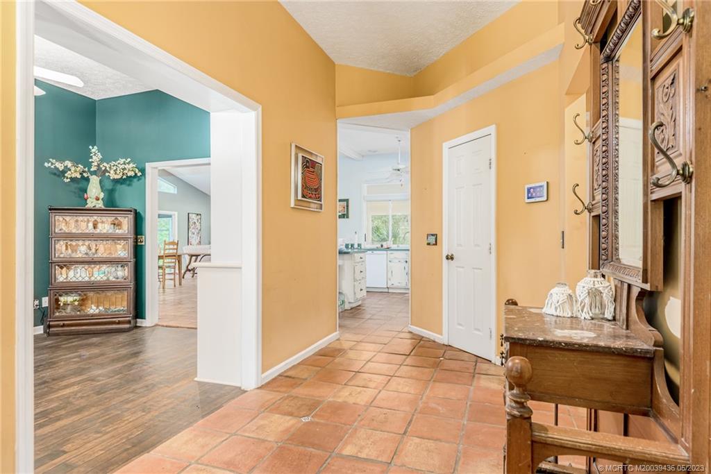 5506 SW Ludlum Street