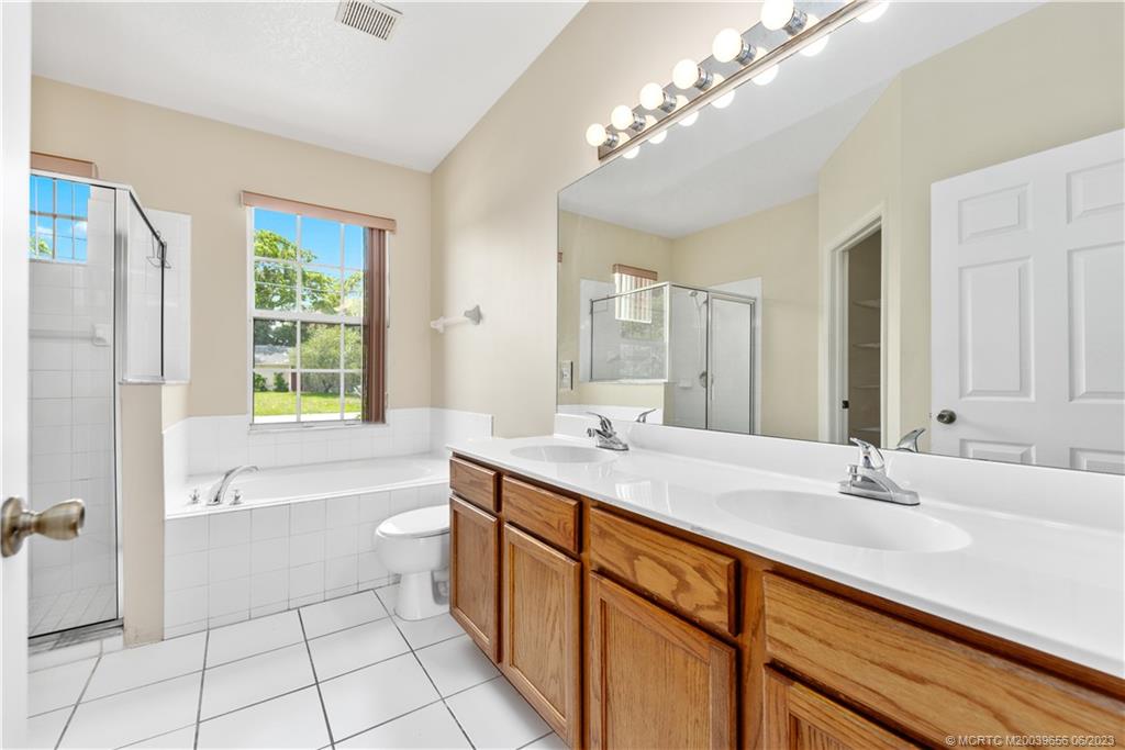 1237 SW Babcock Avenue