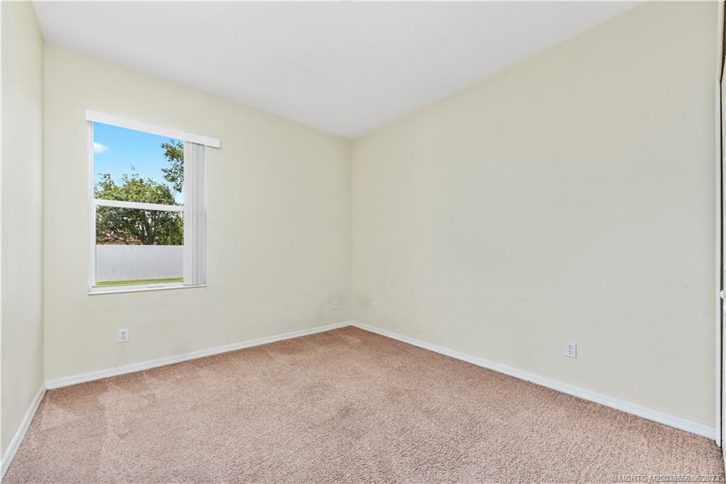 1237 SW Babcock Avenue