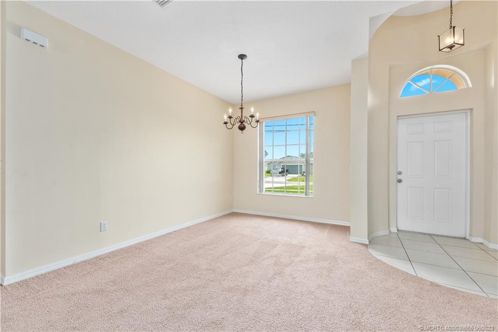 1237 SW Babcock Avenue