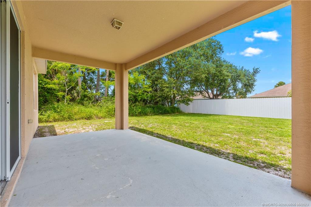 1237 SW Babcock Avenue