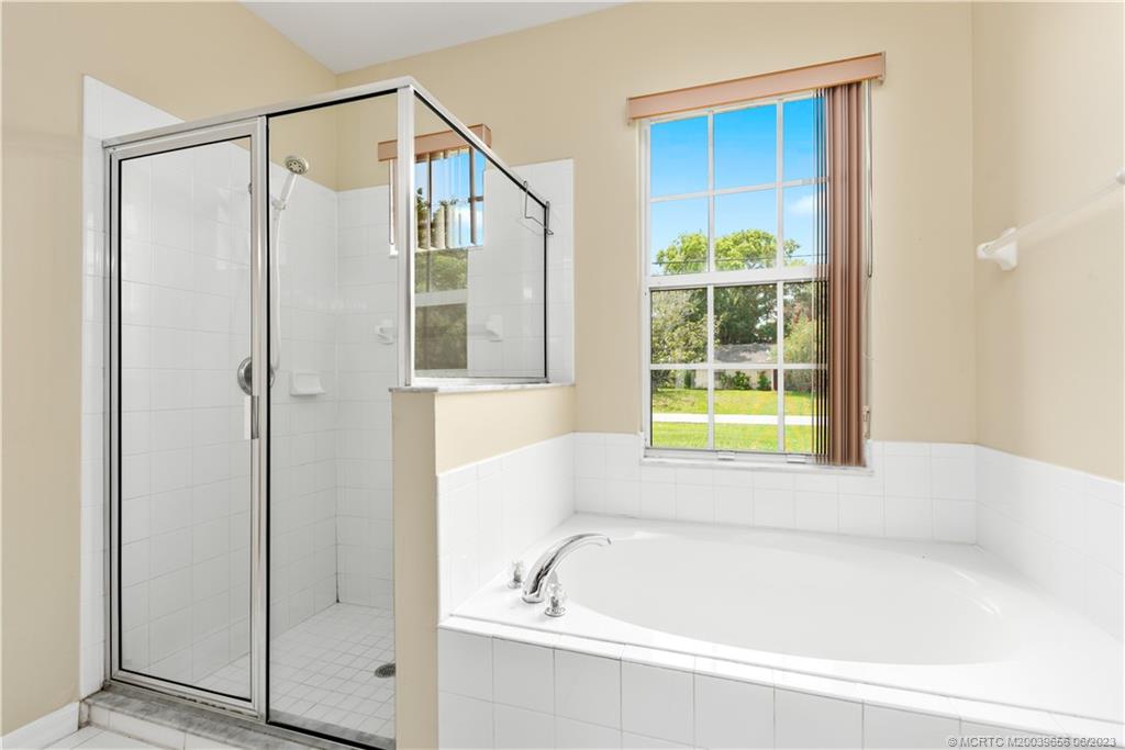 1237 SW Babcock Avenue