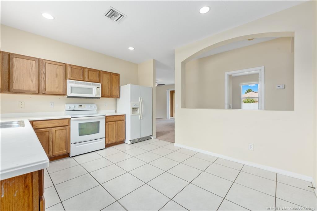 1237 SW Babcock Avenue