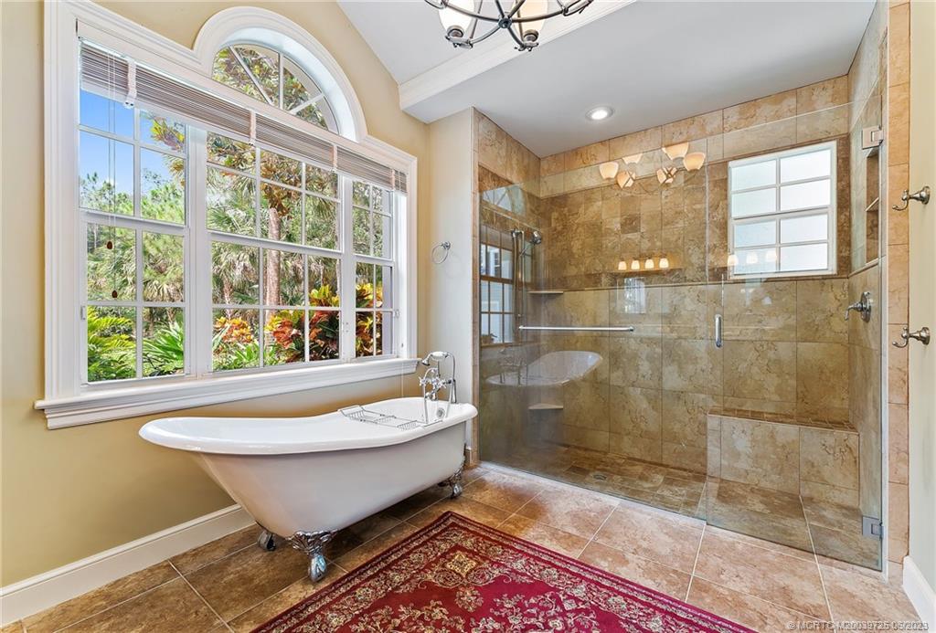 100 SW Willow Lake Trail