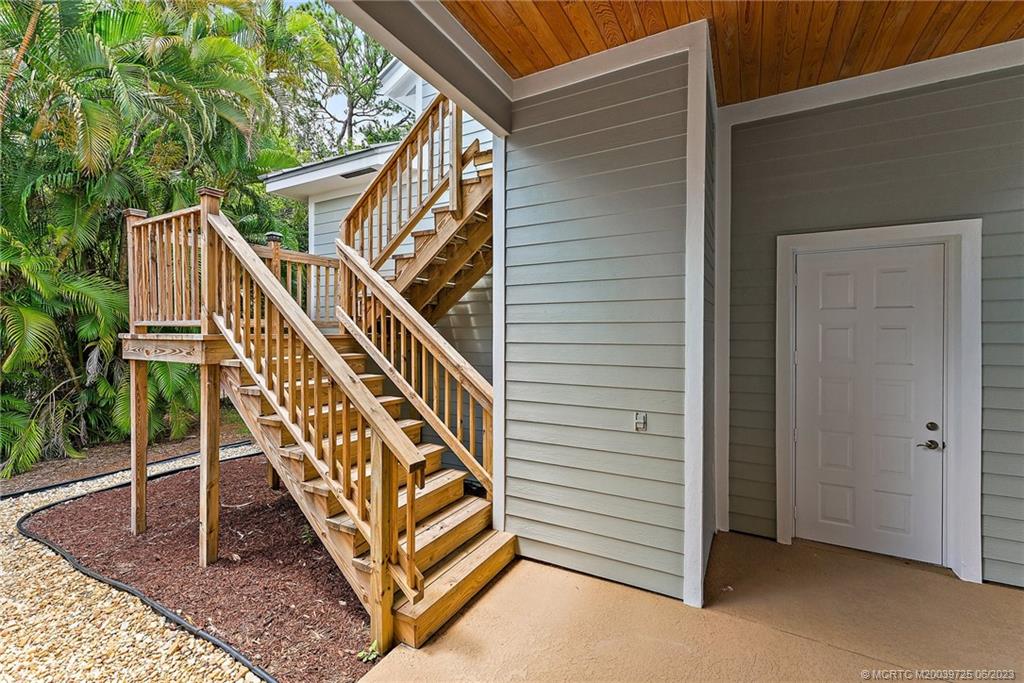 100 SW Willow Lake Trail