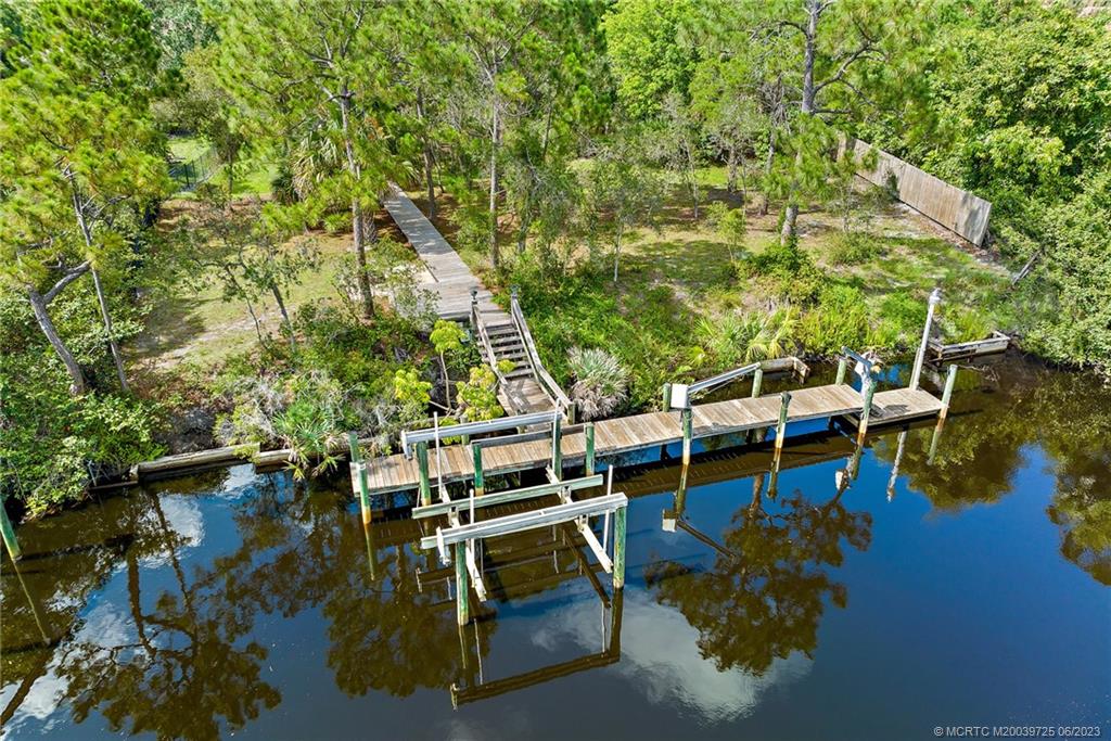 100 SW Willow Lake Trail