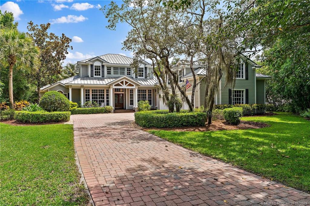 100 SW Willow Lake Trail