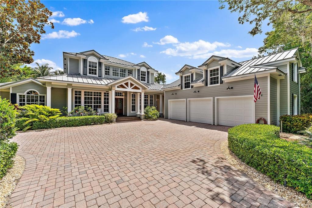 100 SW Willow Lake Trail