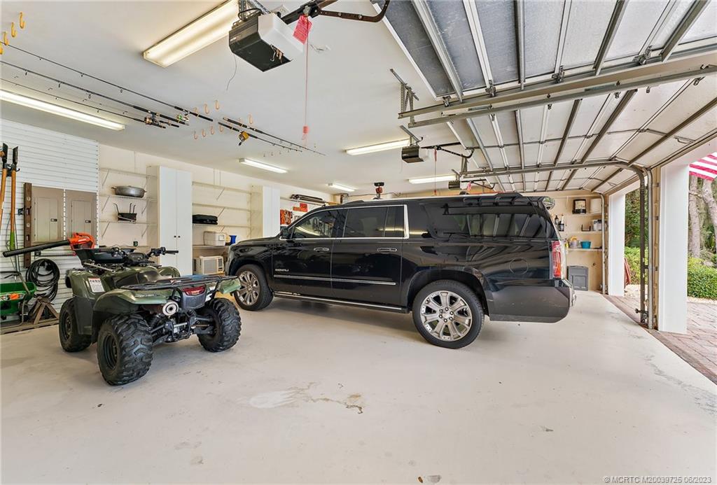 100 SW Willow Lake Trail