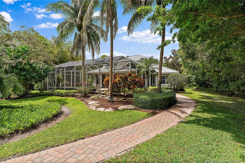 100 SW Willow Lake Trail