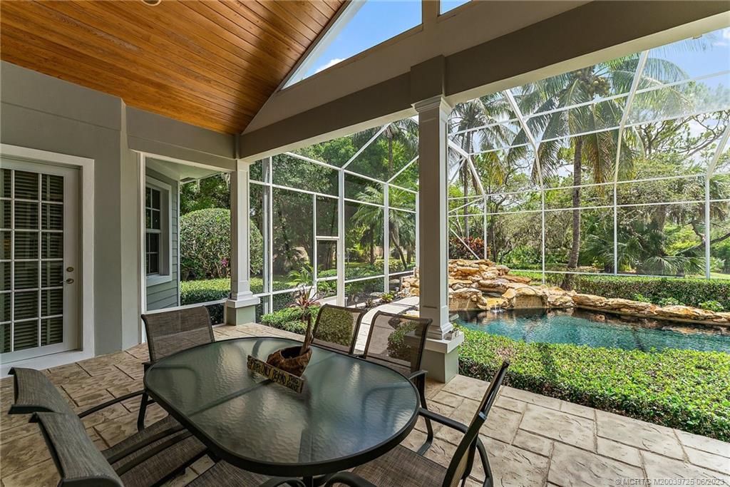 100 SW Willow Lake Trail