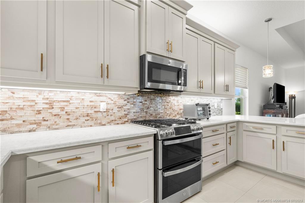 11844 SW Sailfish Isles Way