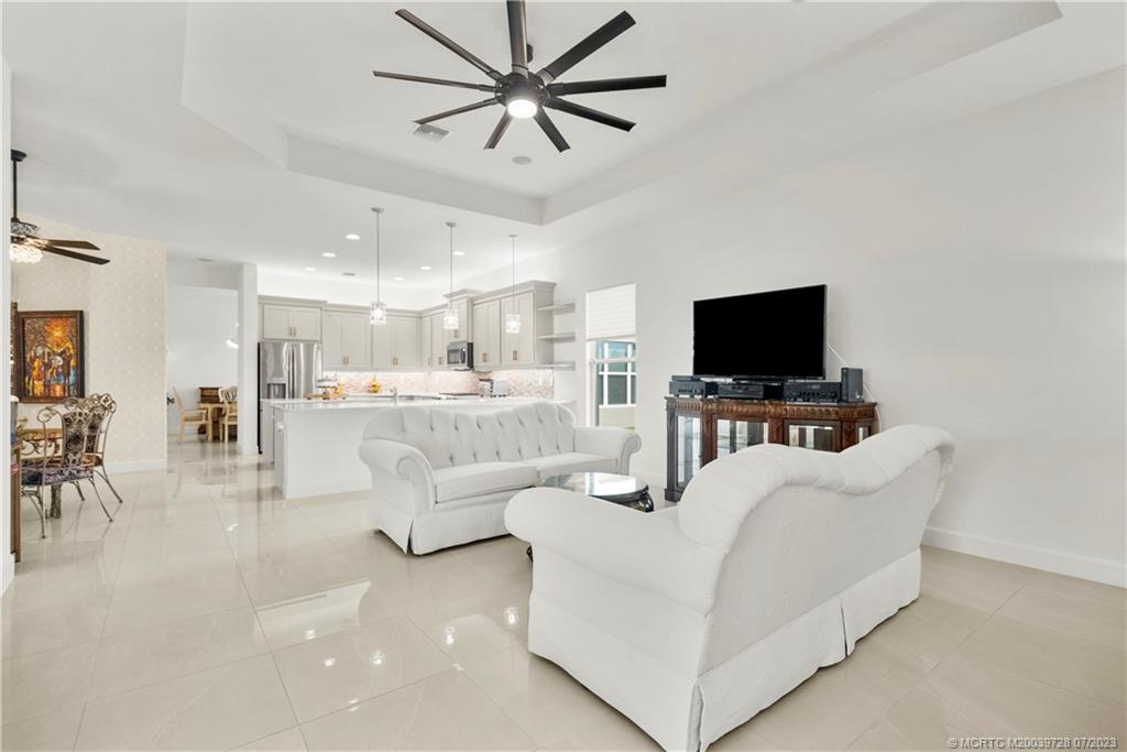 11844 SW Sailfish Isles Way