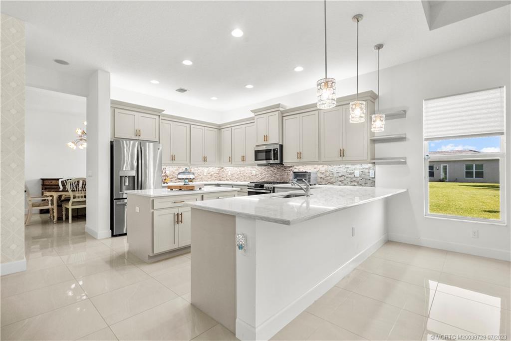 11844 SW Sailfish Isles Way