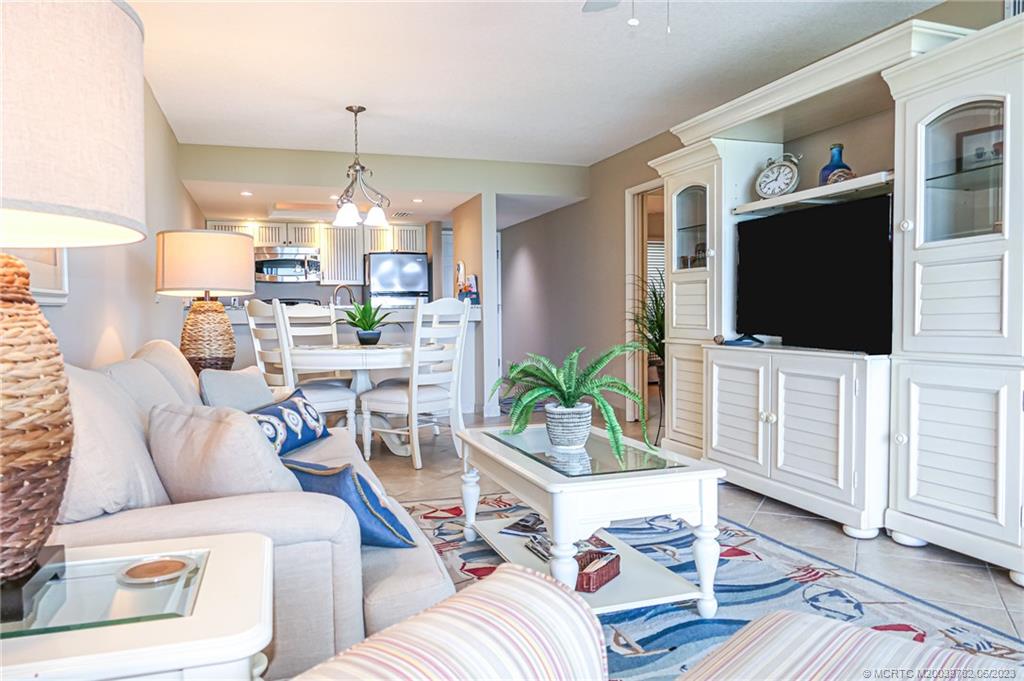 379 NE Tradewind Lane 1208