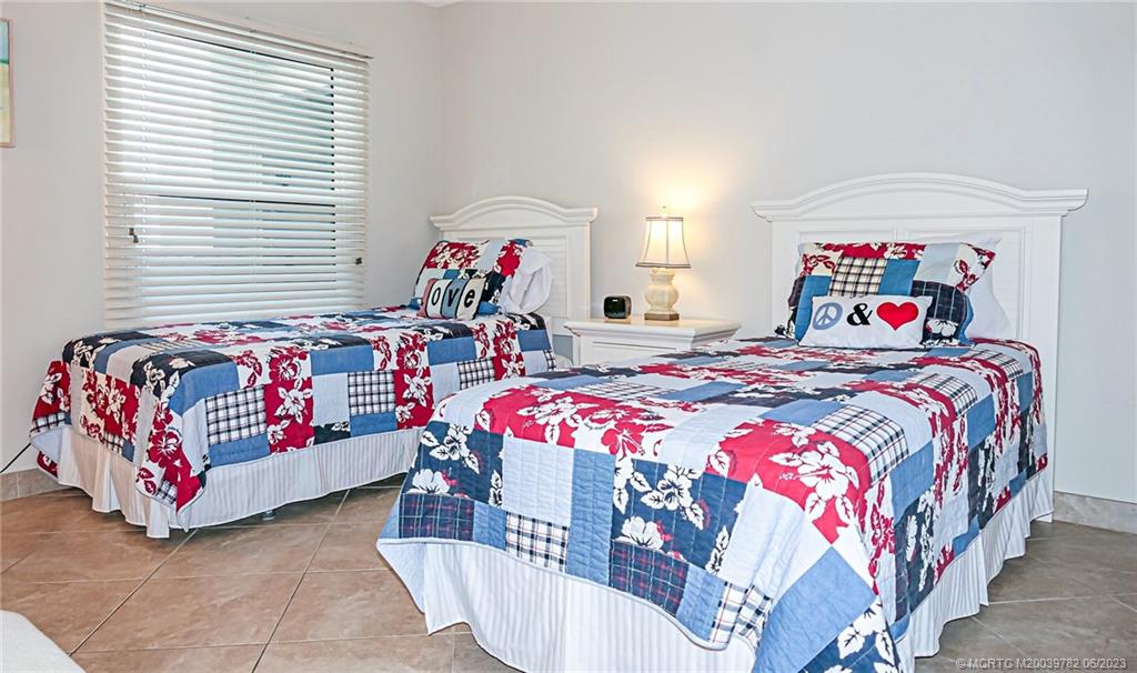 379 NE Tradewind Lane 1208